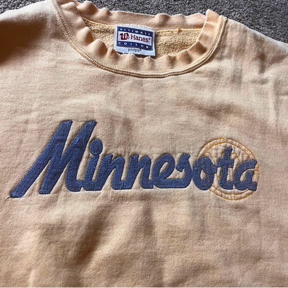 Vintage Minnesota sweatshirt - Picture 2 of 3